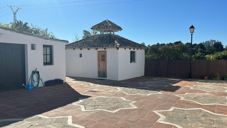 El Rancho Villa with pool near Puerto Banus Villa in Costa del Sol