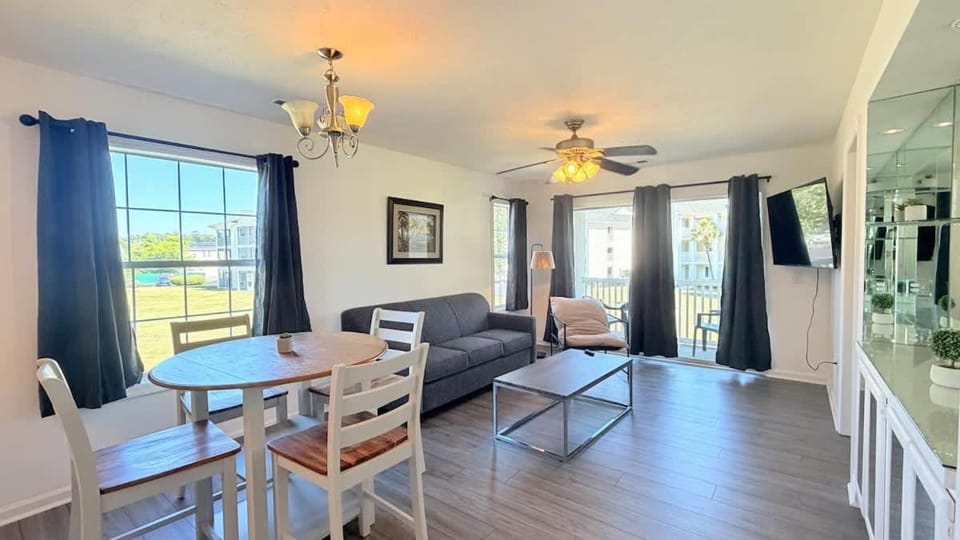 Spacious 2BR Getaway in Myrtle Beach Tennis Pool Apartment in Carolina Forest