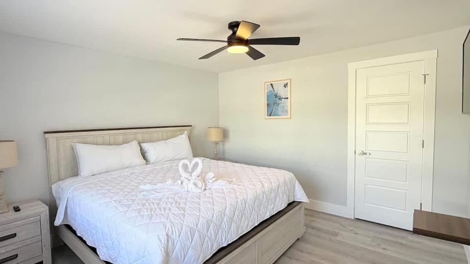 Sun-Joy Suite #3 Central MB 5 min Walk to Beach Apartment in Myrtle Beach