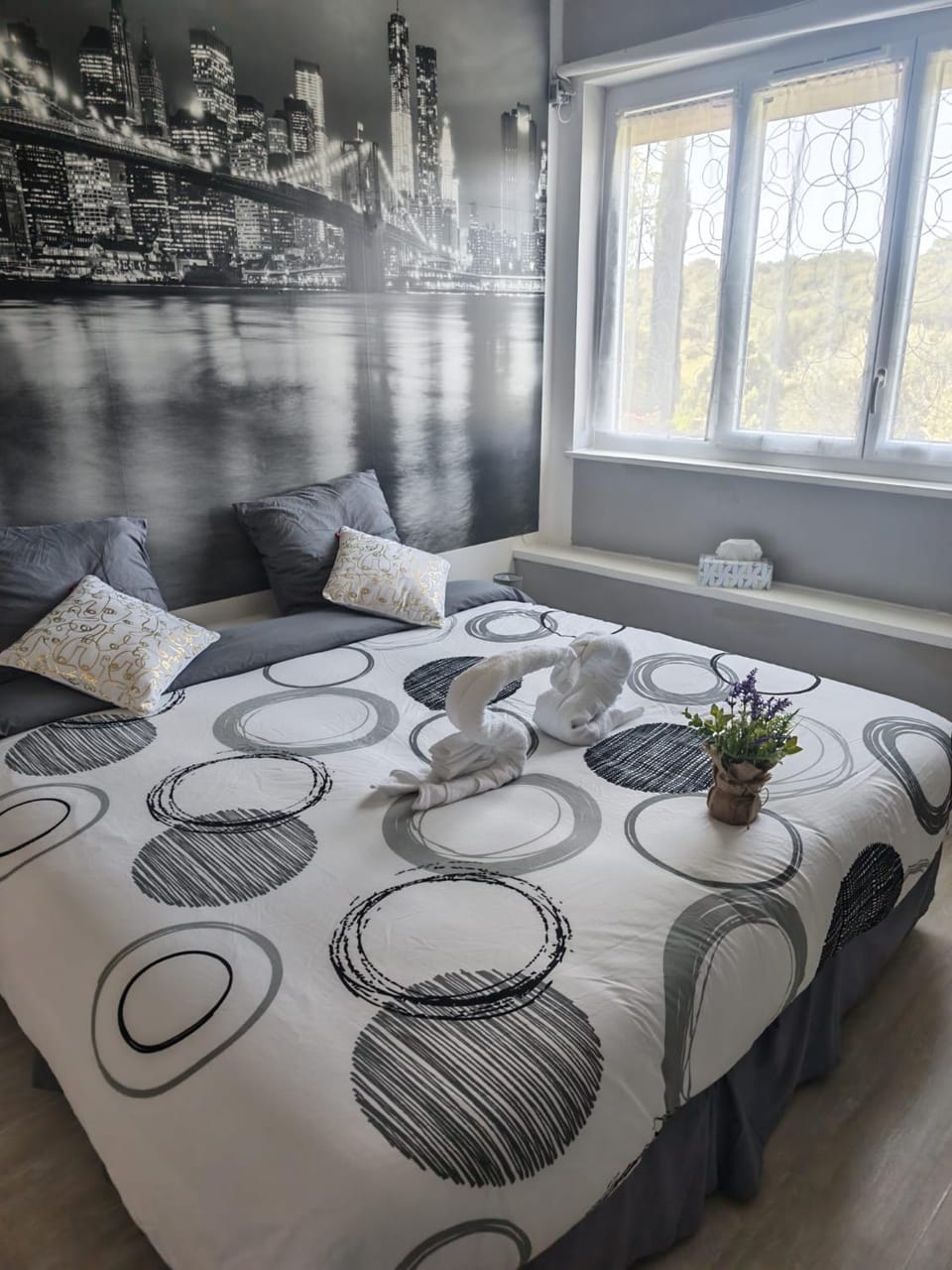 Gayrimont, la chambre des lavandes Bed and Breakfast in Occitanie