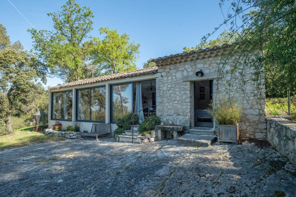 Villa Toscane Countryside Estate with Pool House in Pernes-les-Fontaines