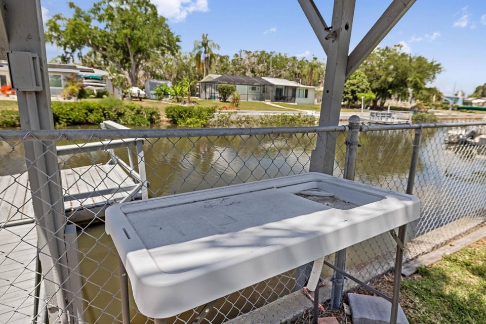 Once Upon a Tide: A Boater's and Kayaker's Retreat House in Florida