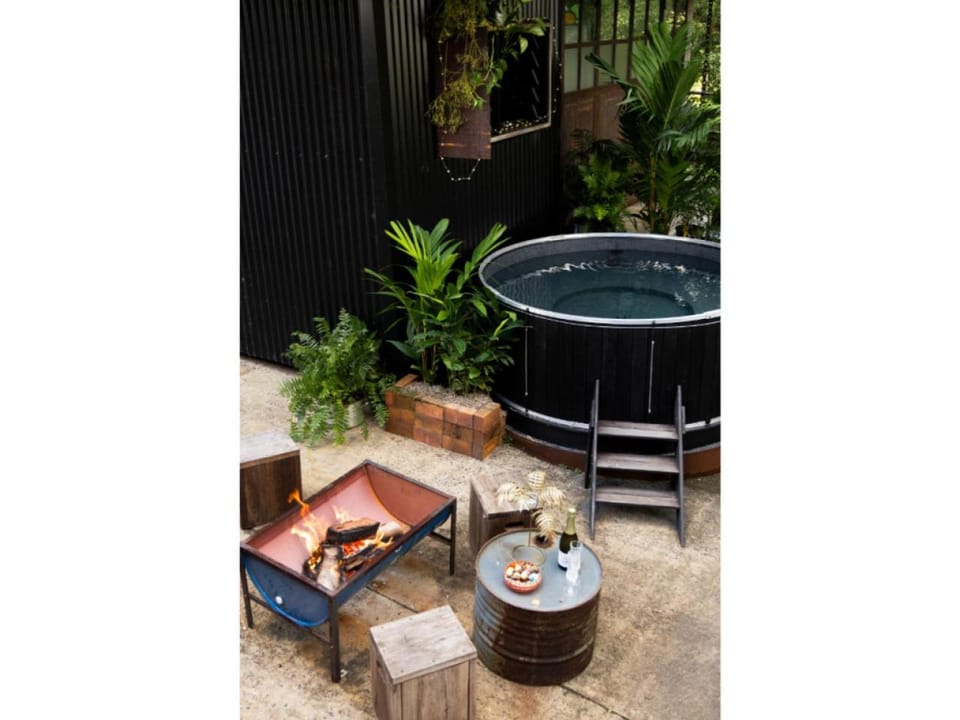Bangalow Barn (Entire) - Romantic Getaway for 2 Farm Stay in New South Wales