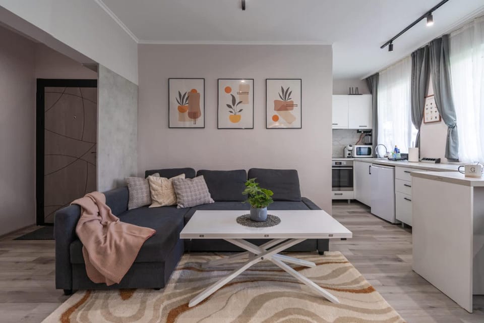 Central Point Burgas - 1BR Apartment in City Center by Flat Mаnager Apartment in Burgas
