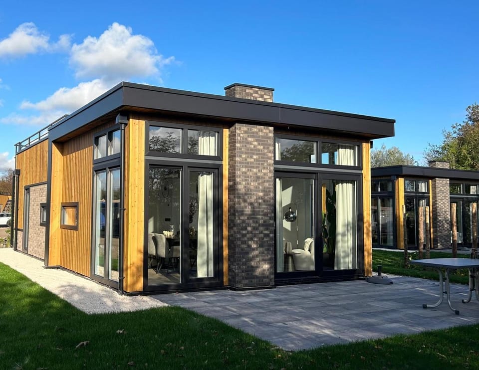 Bungalow aan Kagerplassen House in South Holland (province)