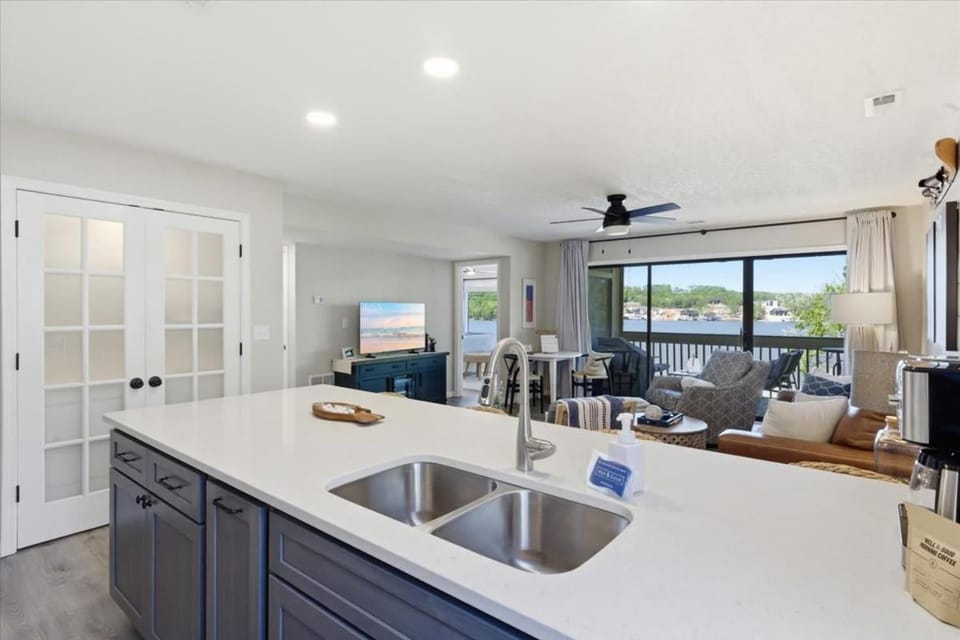 Kitchen or kitchenette, kitchen