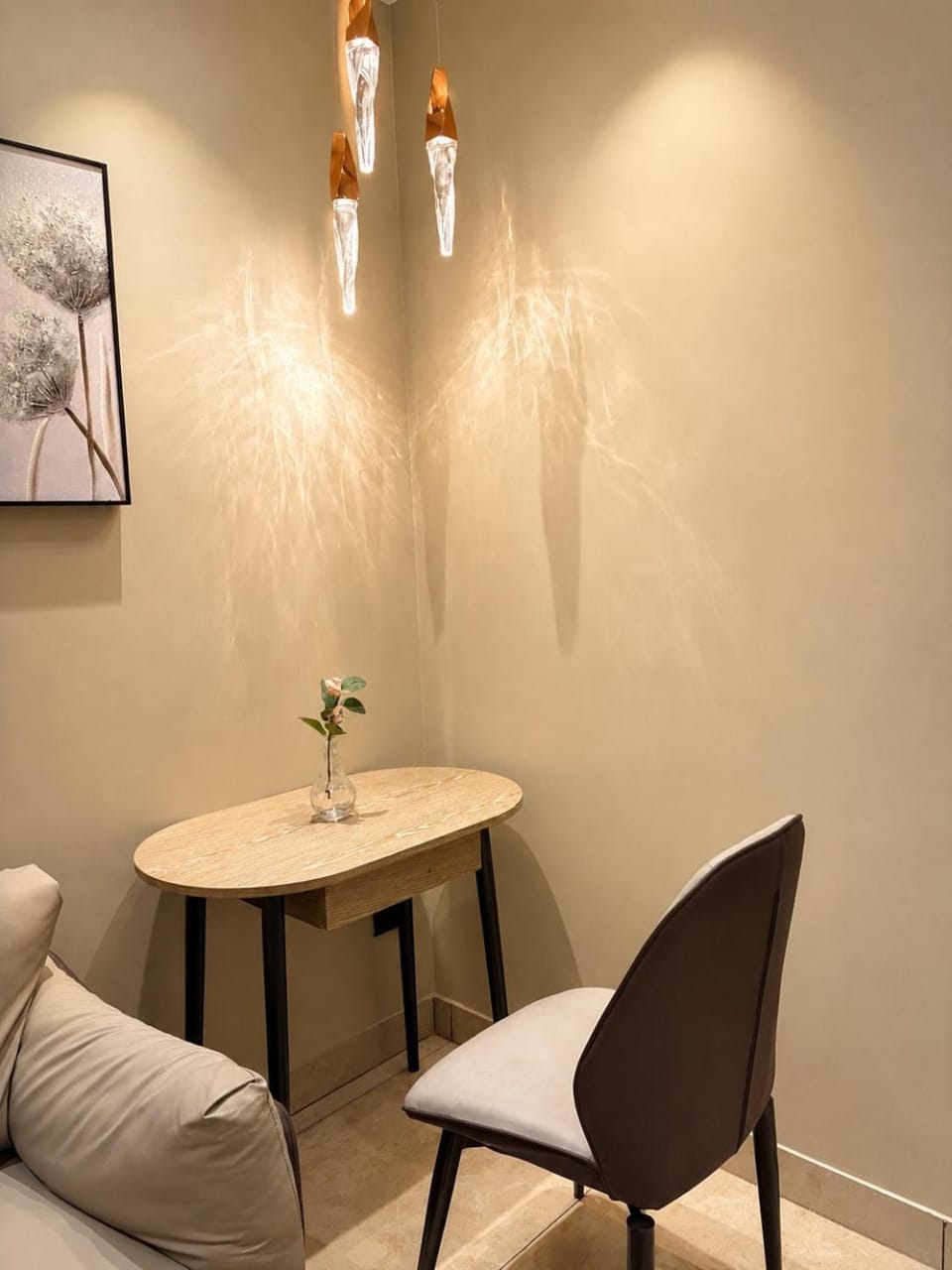 Private Luxurious & Cozy Studio by Aura Stays Apartment in Noida