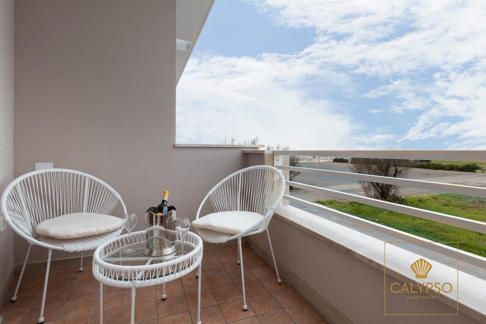Day, View (from property/room), Balcony/Terrace, Dining area