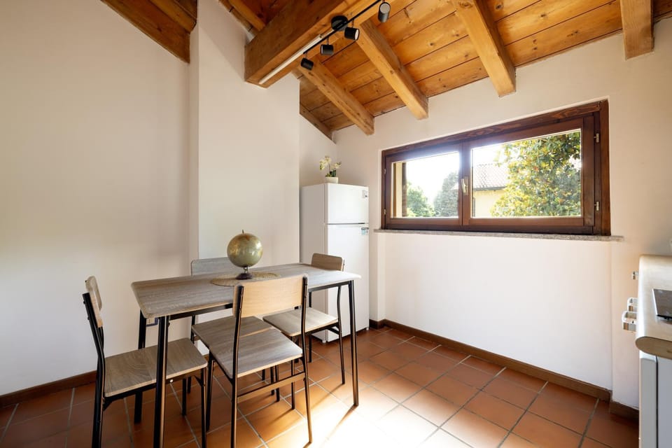 Click Fiera 705 - 5 minute walk to Rho-Fiera Apartment in Rho