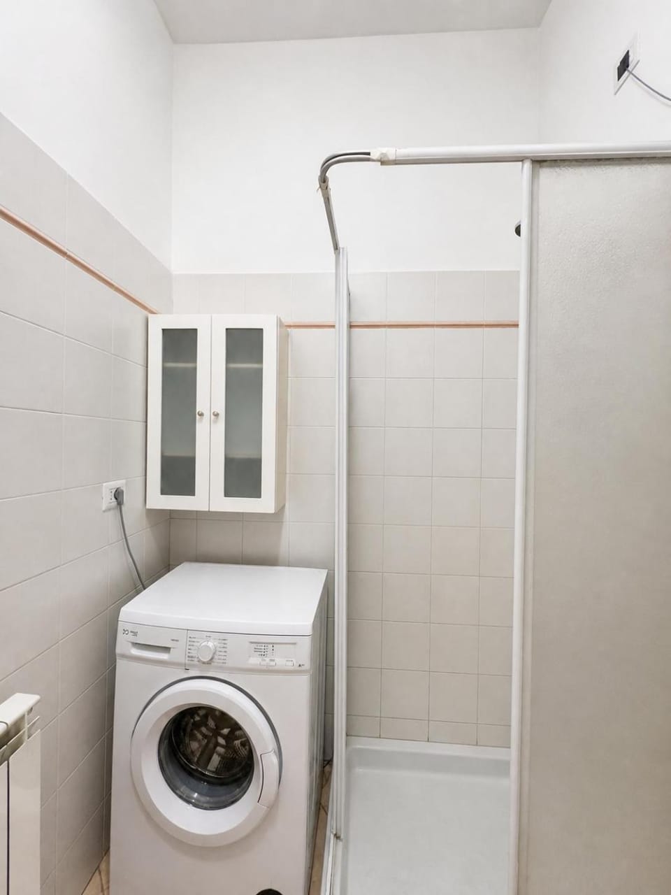 Shower, washing machine, washing machine
