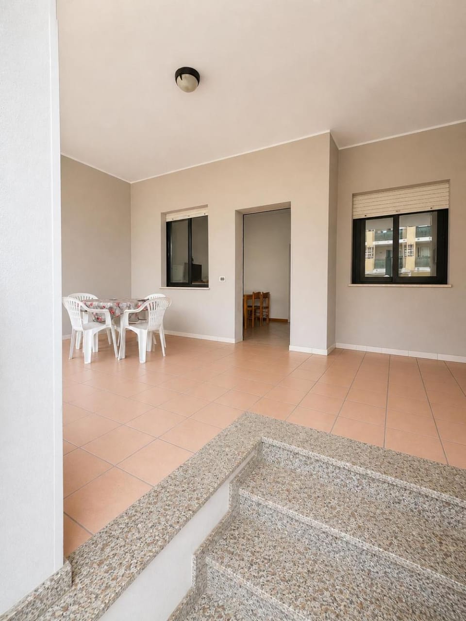 Property building, Balcony/Terrace, Balcony/Terrace