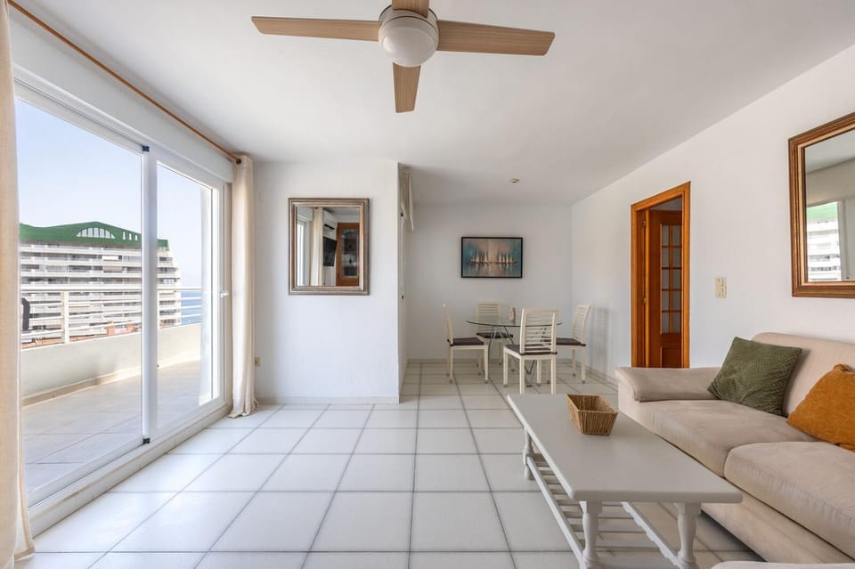 Primera línea playa Levante Calpe terraza piscina Apartment in Calp