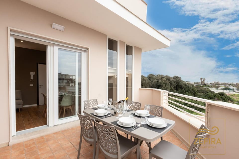 View (from property/room), Balcony/Terrace, Balcony/Terrace, City view