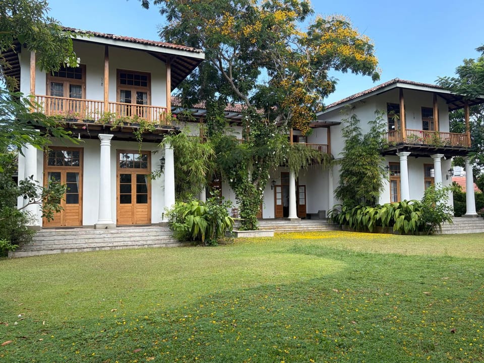 Dutch Bungalow - Villa in Negombo Bed and Breakfast in Negombo