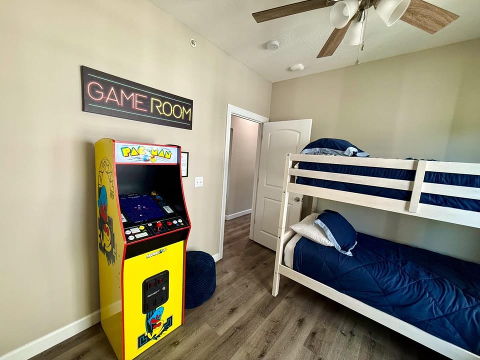Game Room, Bedroom