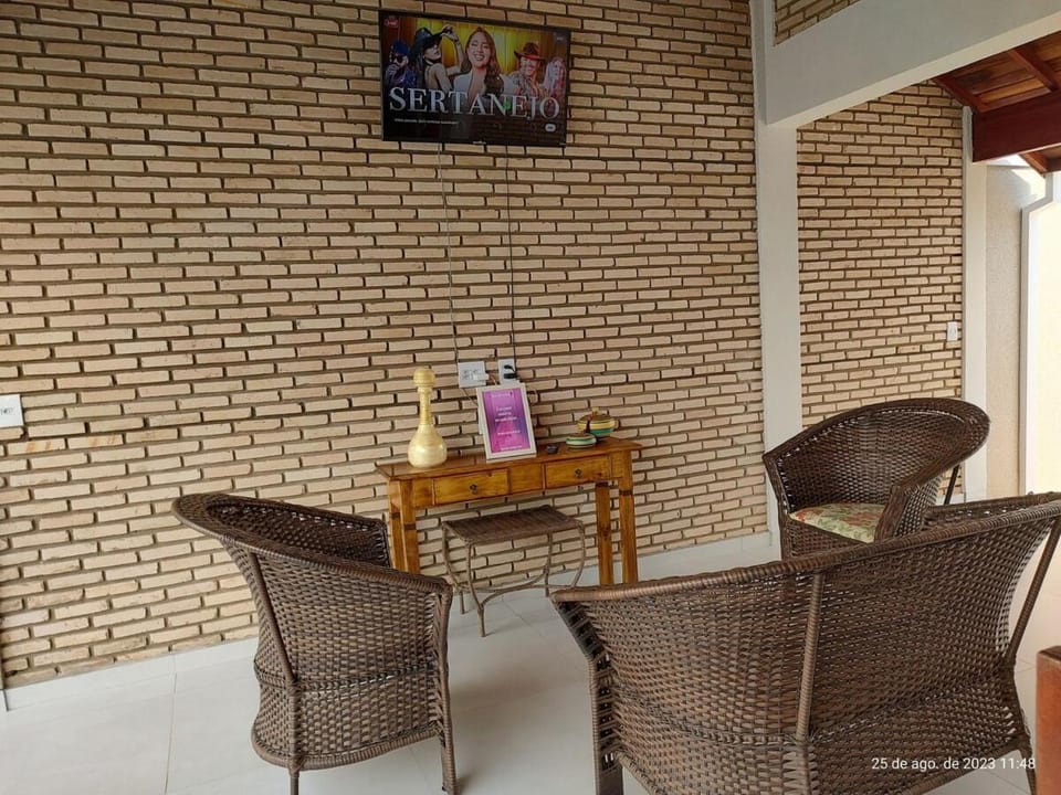 Recanto Mineiro K&R 2, Piscina aquecida e próximo ao cliente Thermas dos Laranjais House in Olímpia
