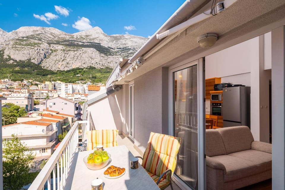 Melbourne Penthouse Apartment - City Centre Apartment in Makarska
