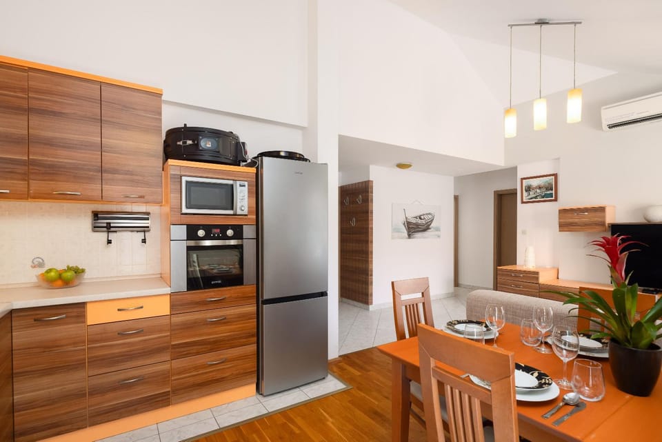 Melbourne Penthouse Apartment - City Centre Apartment in Makarska