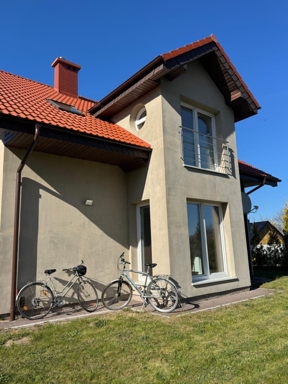 Property building, Day, Cycling