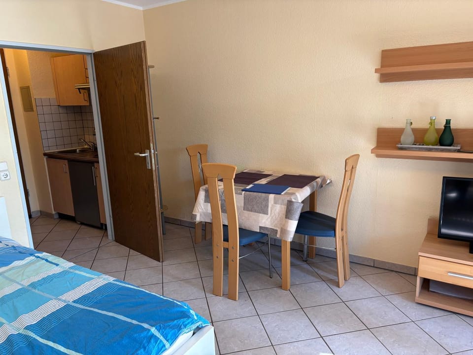 Ferienwohnung Auszeit B110 im Taununsblick mit Pool und Sauna Apartment in Koblenz