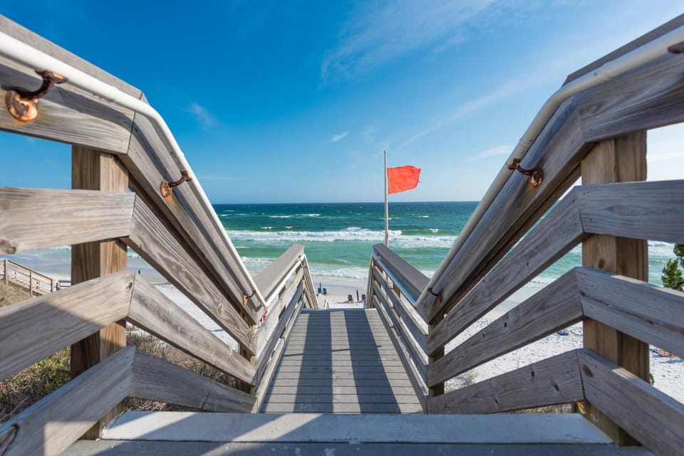 Sunset Watch House in Seacrest