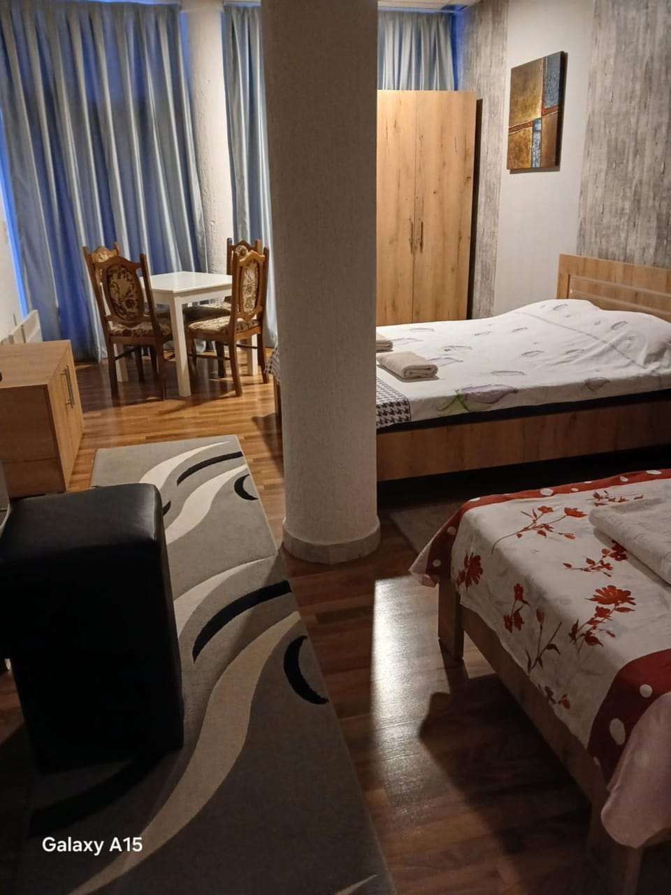 Photo of the whole room