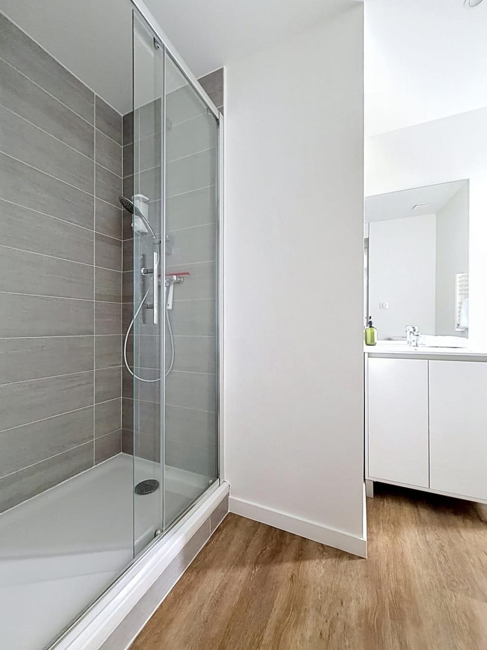 Les Suites d'hiver 24 Couchages 5 Appartements Apartment in Clermont-Ferrand