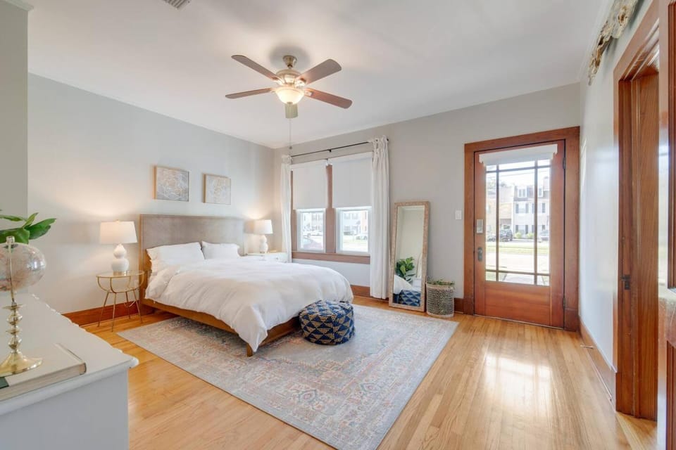 The Blue House -Historic-Updated-Walkable House in Freetown-Port Rico