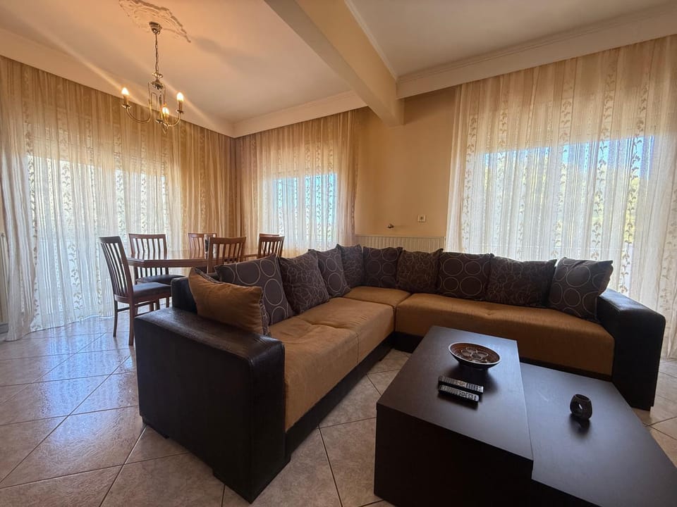 Almond House Apartment in Kavala