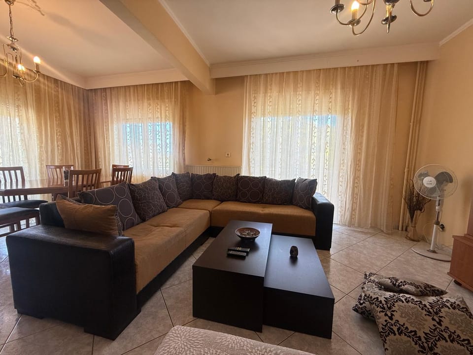 Almond House Apartment in Kavala