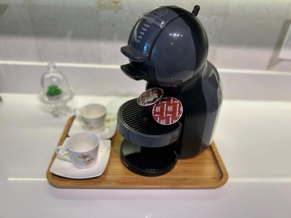 Coffee/tea facilities, kitchen
