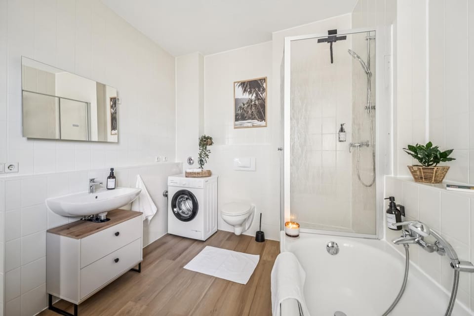 Shower, Bathroom, Bath, hair dryier, washing machine
