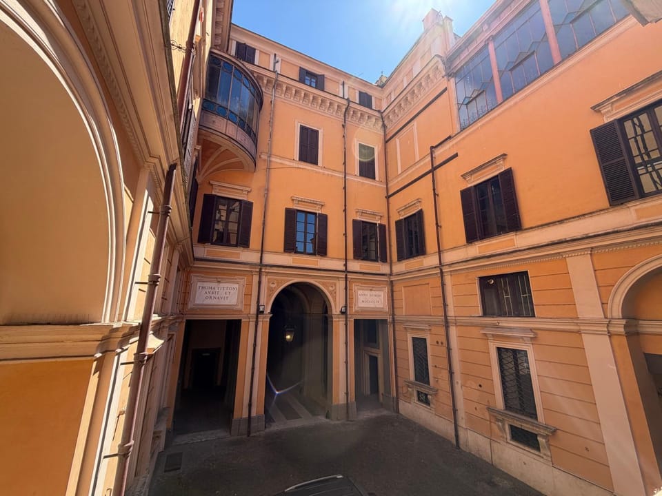 Trevi Ducal Palace III Apartment in Rome