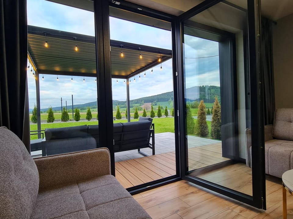 Natural landscape, Garden, View (from property/room), Balcony/Terrace, Living room, Seating area, Mountain view