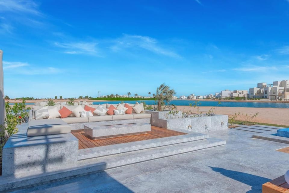 The Azure Waterfront Villa 4BR at Cyan Range ElGouna Villa in Hurghada