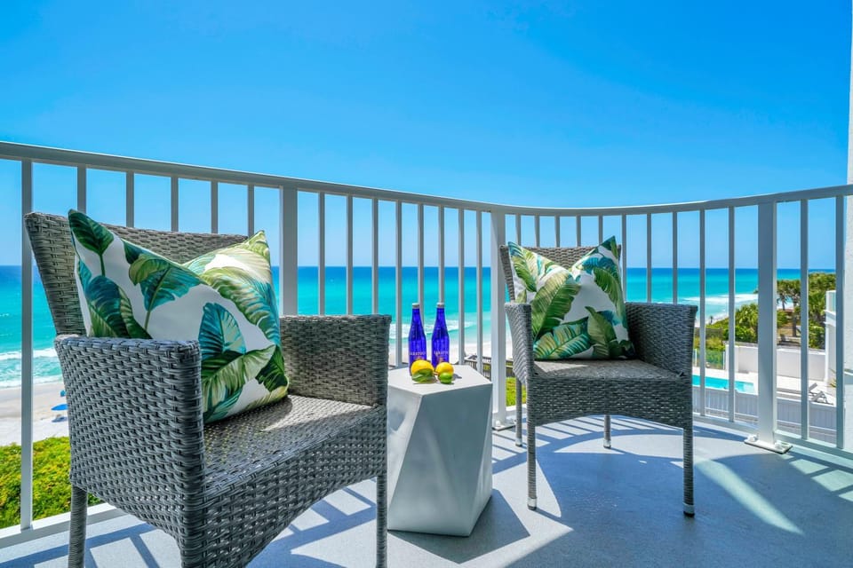 Day, Balcony/Terrace, Seating area, Beach, Sea view