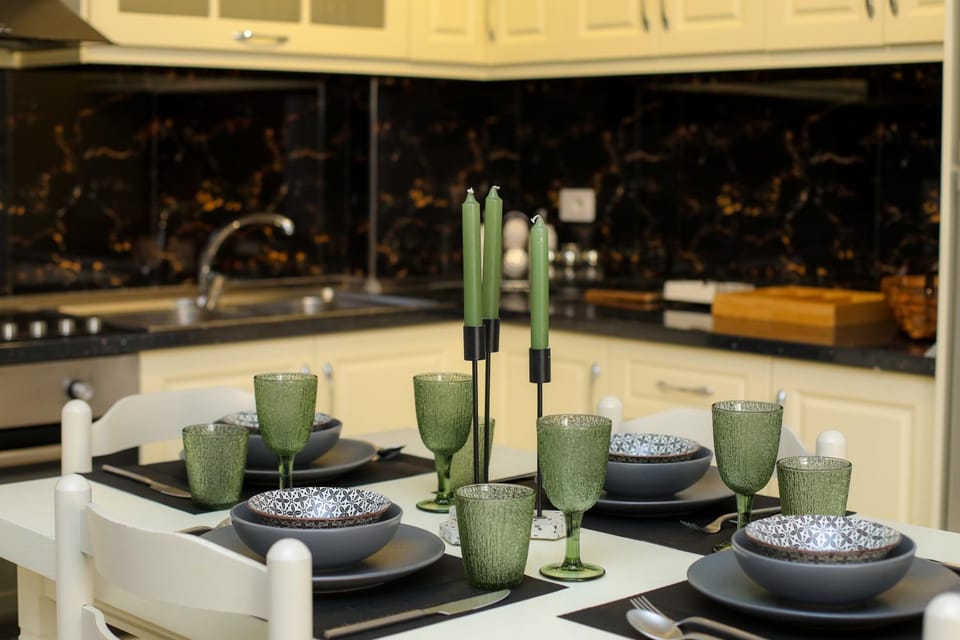 Kitchen or kitchenette, Food and drinks, Food