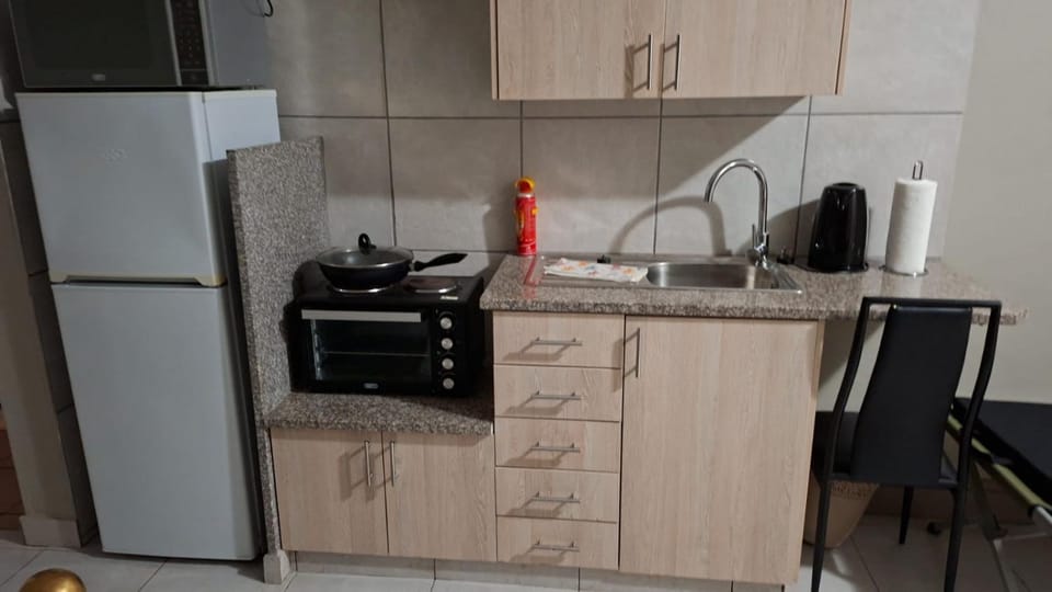 Gem of Suurbraak - Studio 2 Apartment in Western Cape