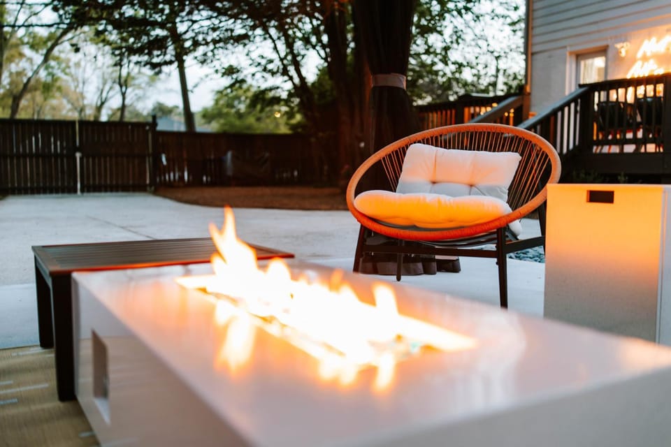 Patio, Seating area