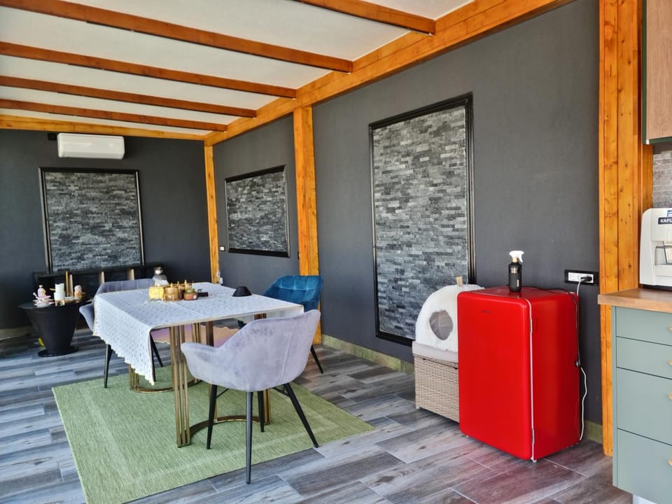 Garden of Silance Vacation rental in Craiova
