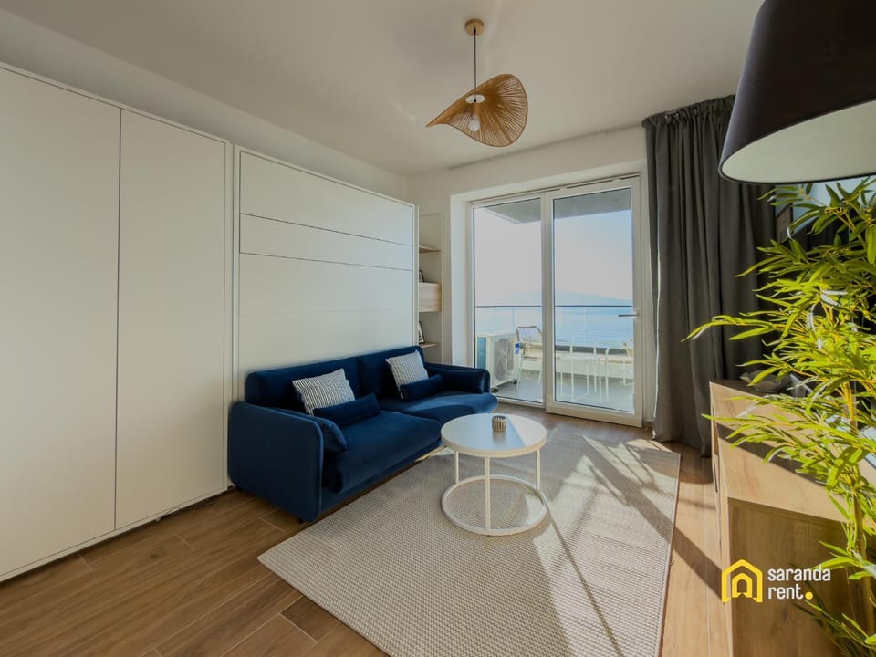 Photo of the whole room, Bedroom, Sea view