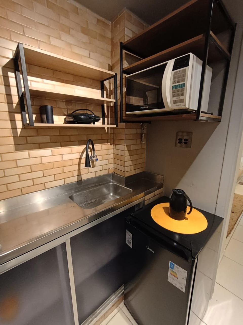 Kitchen or kitchenette, minibar, pet friendly, stove