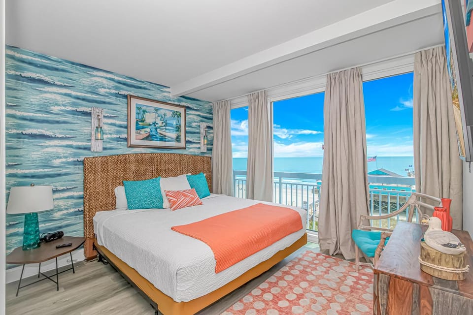 Gorgeous Coastal Oceanfront 2BR at the Yachtsman! 606 House in Myrtle Beach