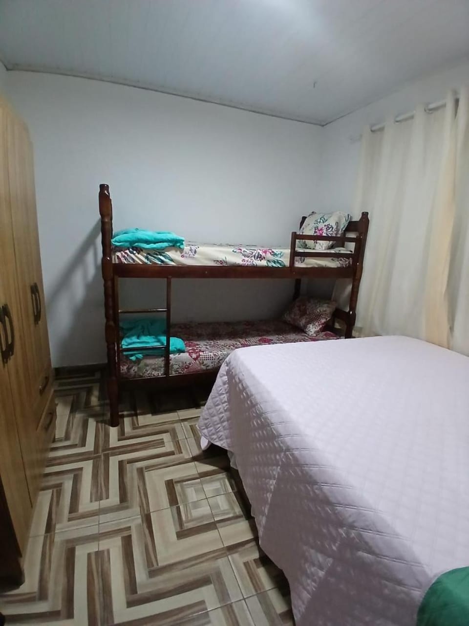 Photo of the whole room, bunk bed