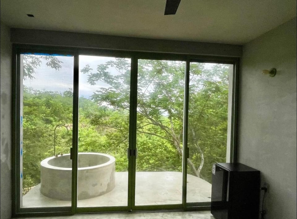 Balcony/Terrace, Bath