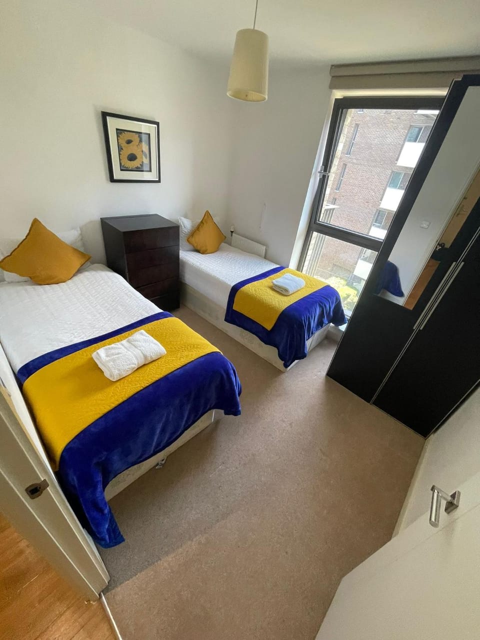 Stylish 2Bedroom,2Bath, Balcony, ExCeL, O2,Parking Apartment in London