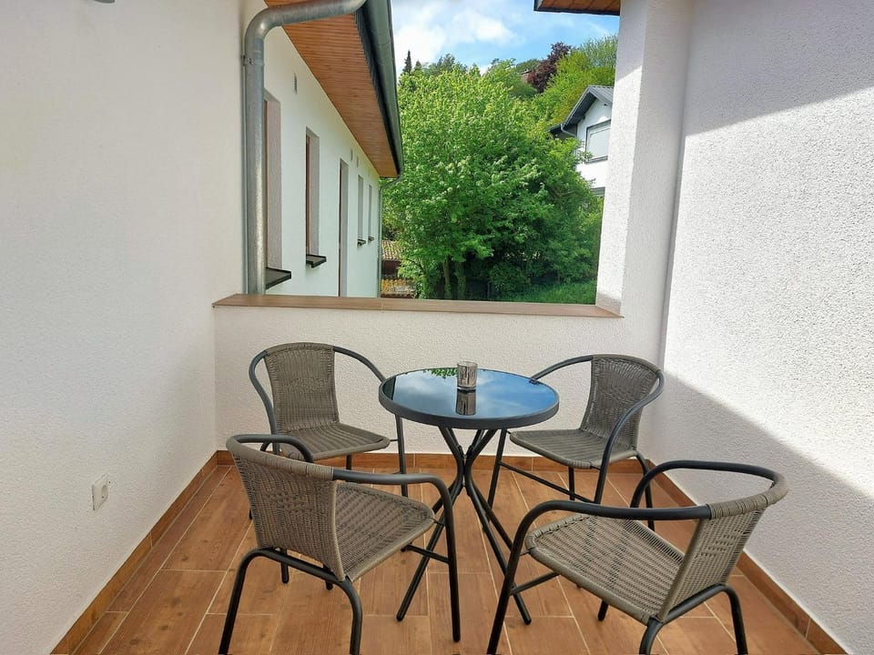 Day, View (from property/room), Balcony/Terrace, Balcony/Terrace, Seating area, Dining area
