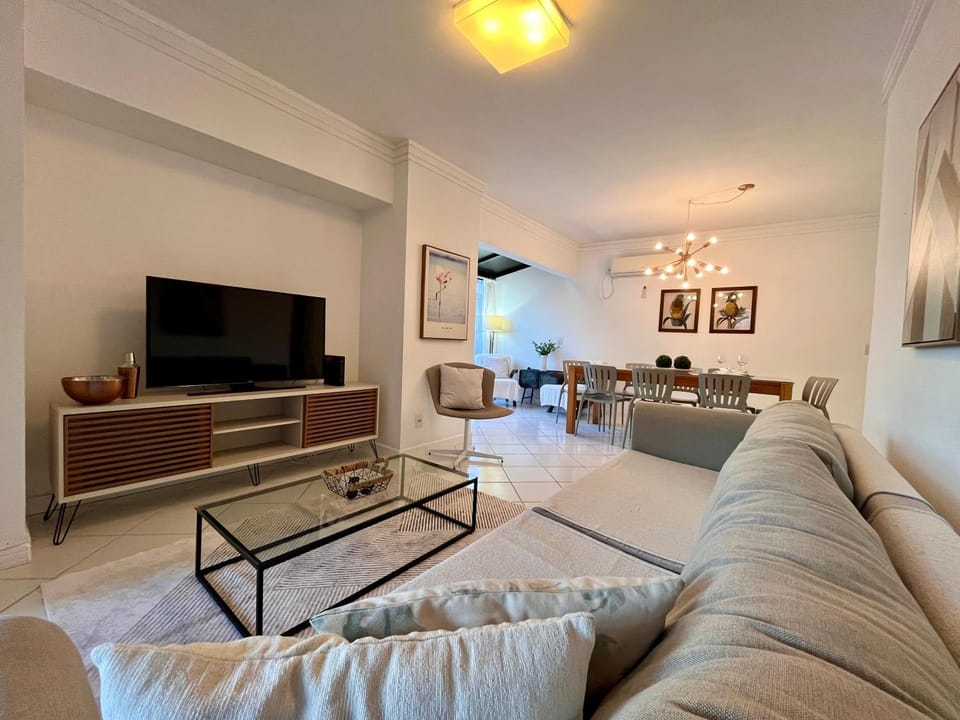 Cobertura Baixa Coral Gables Apartment in Camboriú