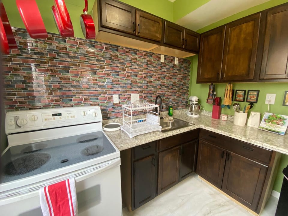Cottage East-Rose Room House in Kansas City