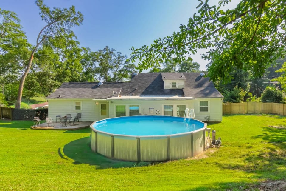 Pool Near Fort Benning & Downtown - Our White House House in Columbus